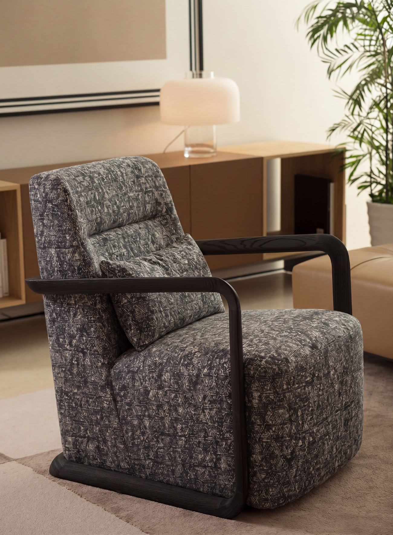 Pisa Leisure Chair — view 3