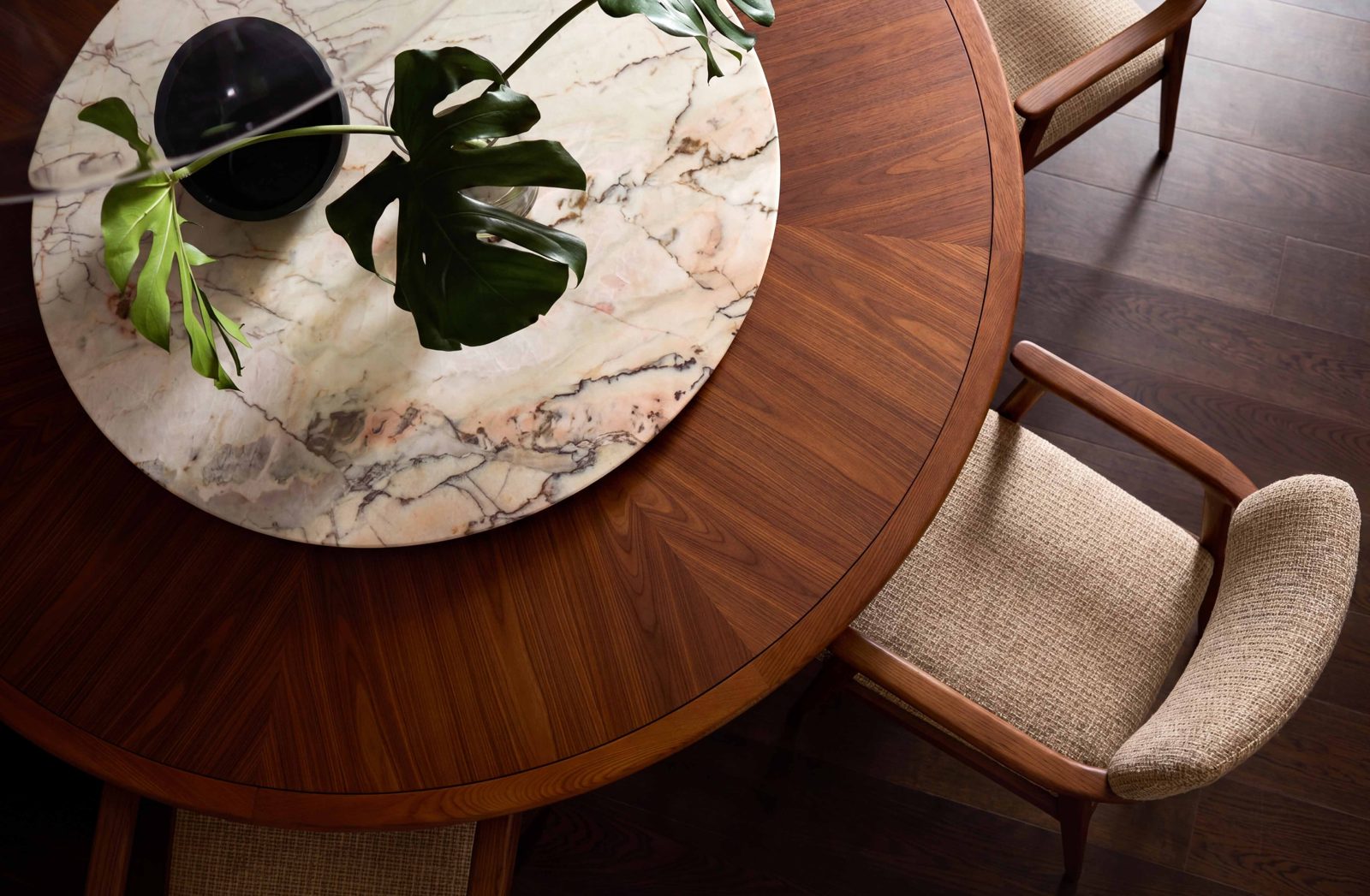 Giardino Sobrio Dining Table — Wood & Stone Harmony, Manor Poetic, styled in a luxury dining room