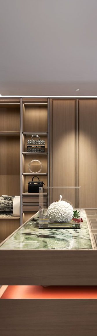 Dressing detail
