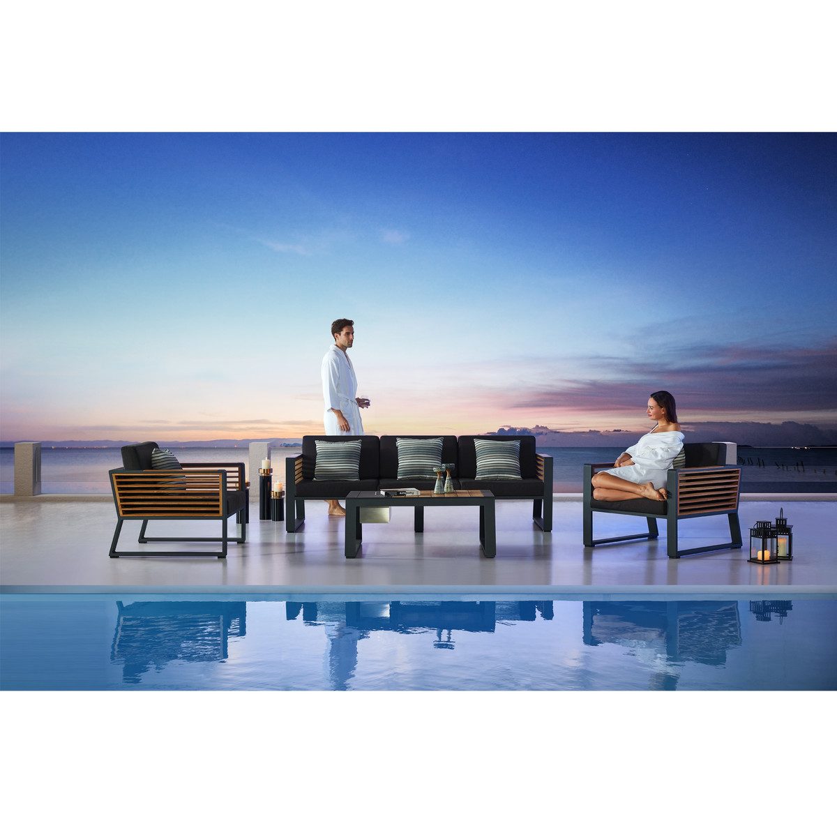 New York Outdoor 4 Piece Teak Conversation Set