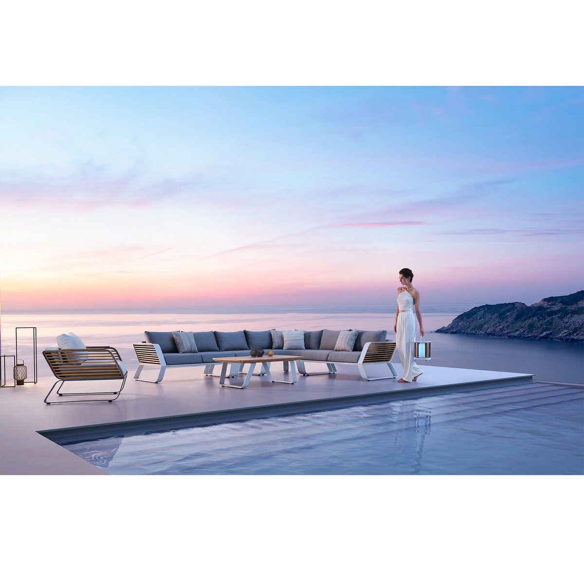 Wing Outdoor Sectional Sofa For 7 Person
