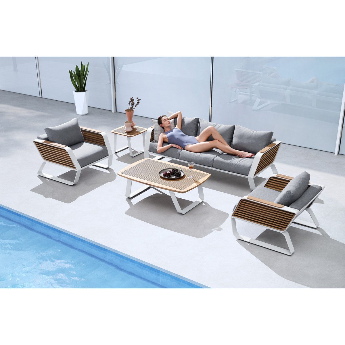 Wing Luxury Patio Conversation Set - 5-seater teak patio sofa set